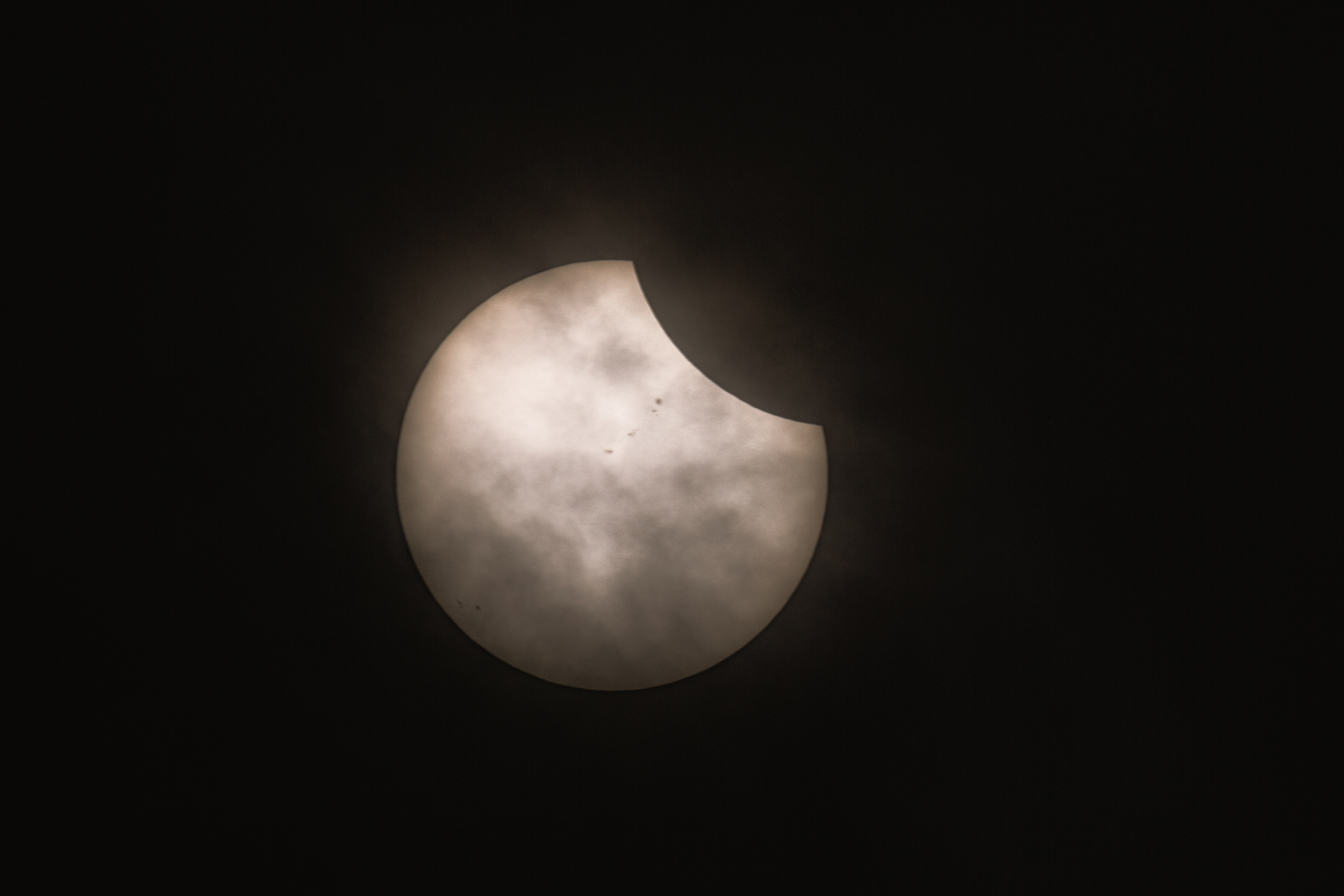 The Sun & Moon: Artistry of the 2017 Solar Eclipse 35