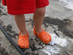 orange crocks 250708659_6f71304f1e_m-2271929
