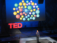 The Semantic Web Versus The Fallacies Of Distributed Computing 5 PhotonQ-Tim Berners Lee on Linked Data at TED