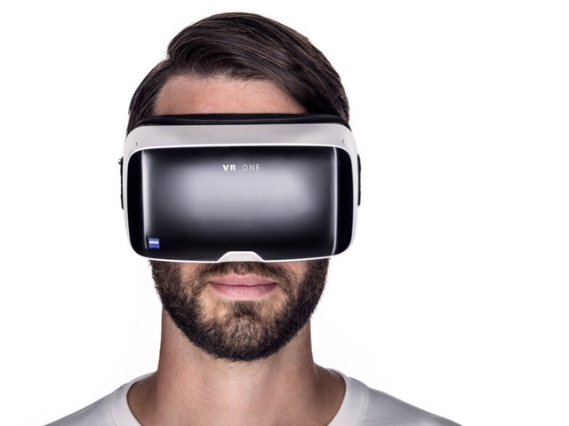Zeiss VR ONE Headset Wins iF Design Award 7