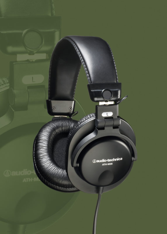 AUDIO-TECHNICA EXHIBITS ATH-M35 DYNAMIC STEREO MONITOR HEADPHONES 1