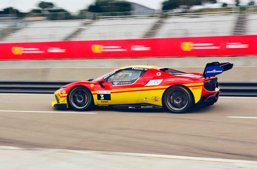 Capturing the Ferrari Challenge on Film 14 Capturing the Ferrari Challenge on Film 14