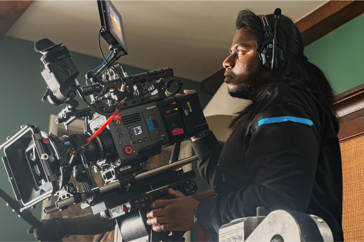 DP Aakash Subramaniam chooses ZEISS Supreme and Nano Primes for “Our Weird Selves”