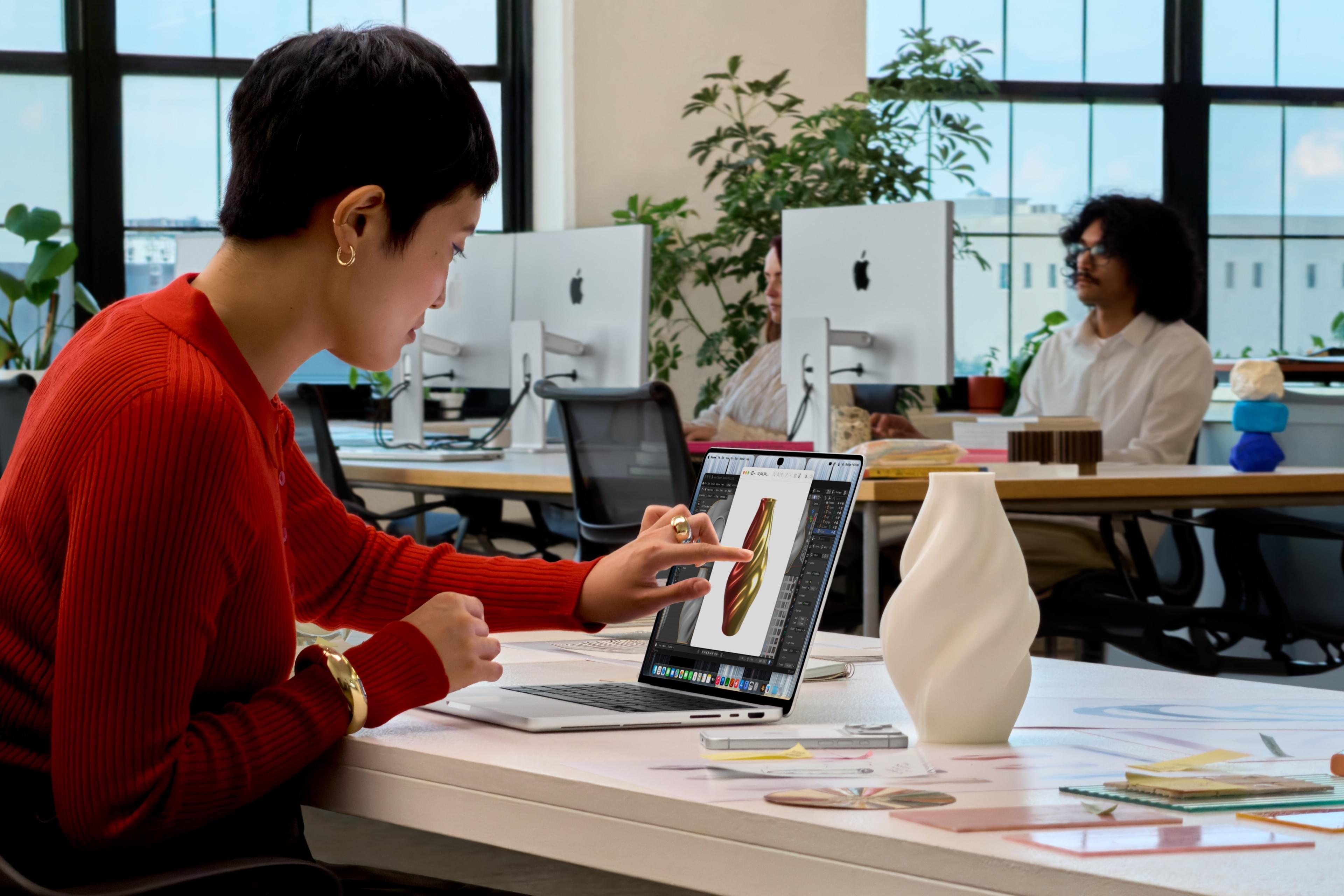 Apple introduces new MacBook Pro with PROLED XDR display and a touchscreen 3 Apple introduces new MacBook Pro with PROLED XDR display and a touchscreen 3