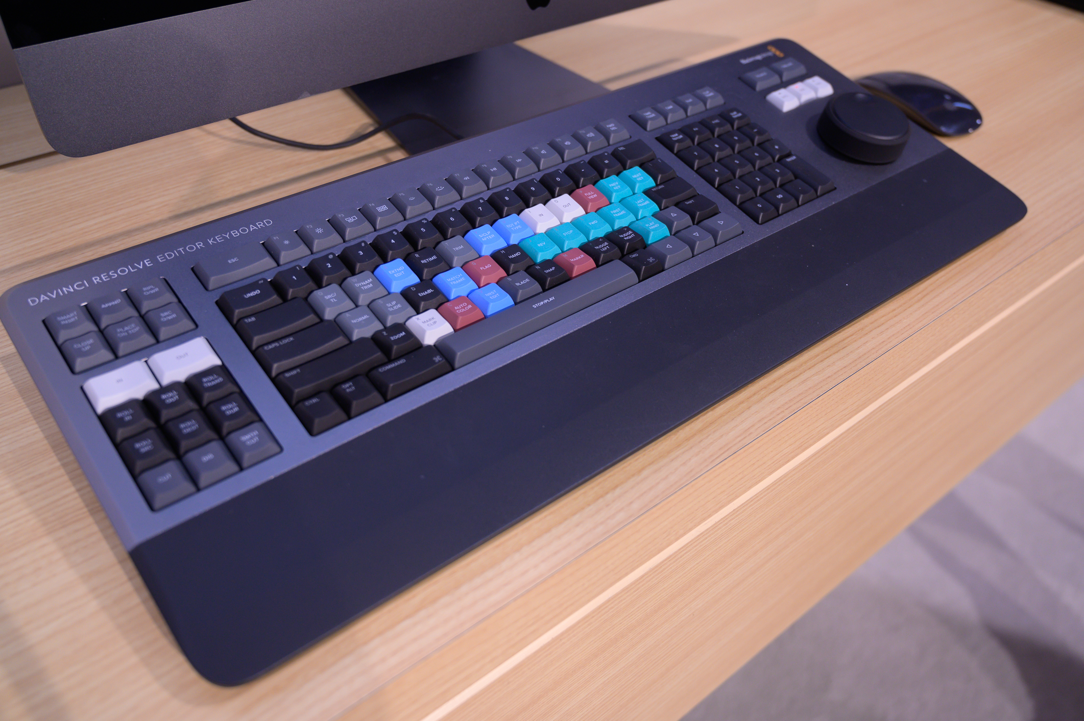 DaVinci Resolve Editor Keyboard from side