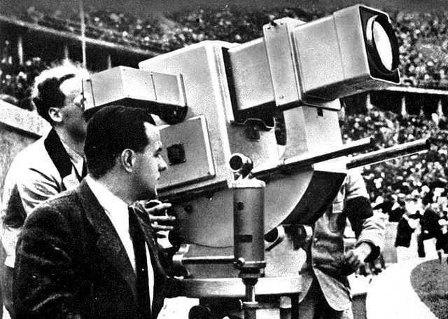 Telefunken Camera at 1936 Olympics. By Telefunken-Bild, Berlin via Wikipedia