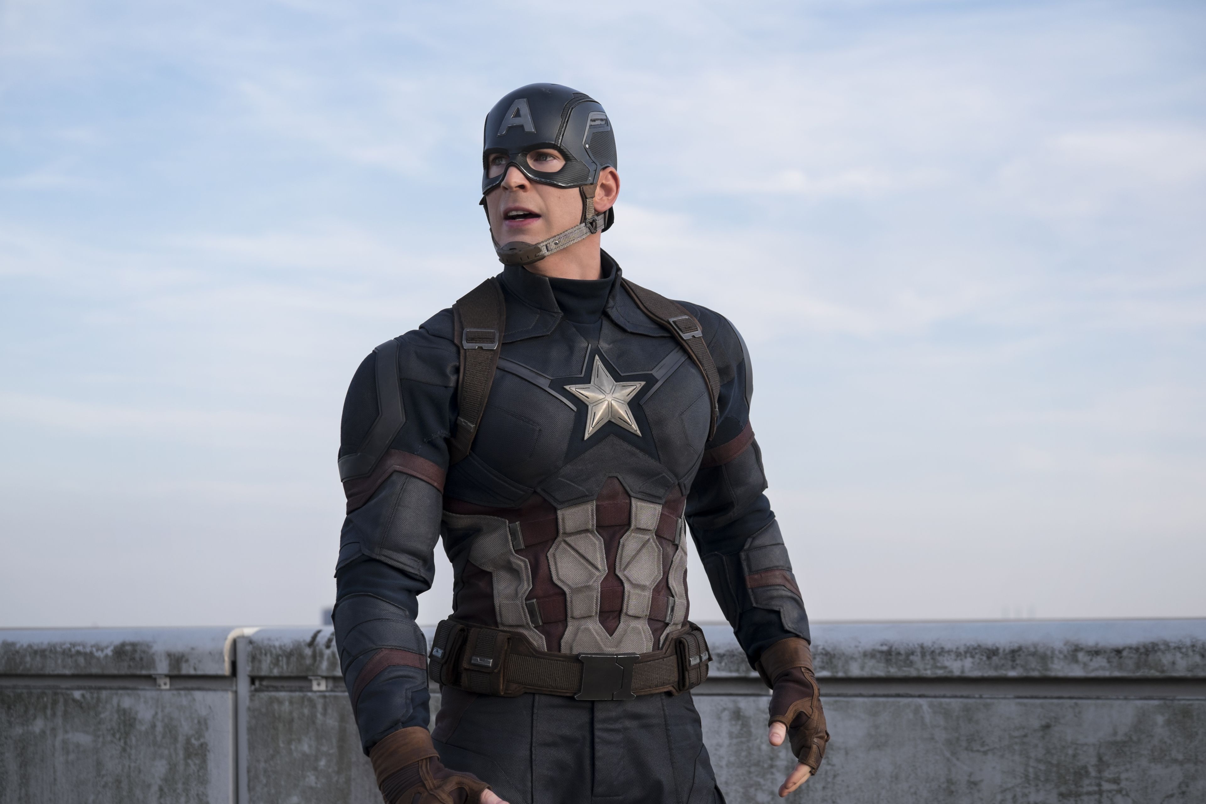 Marvel's Captain America: Civil War..Steve Rogers/Captain America (Chris Evans)..Photo Credit: Zade Rosenthal..© Marvel 2016