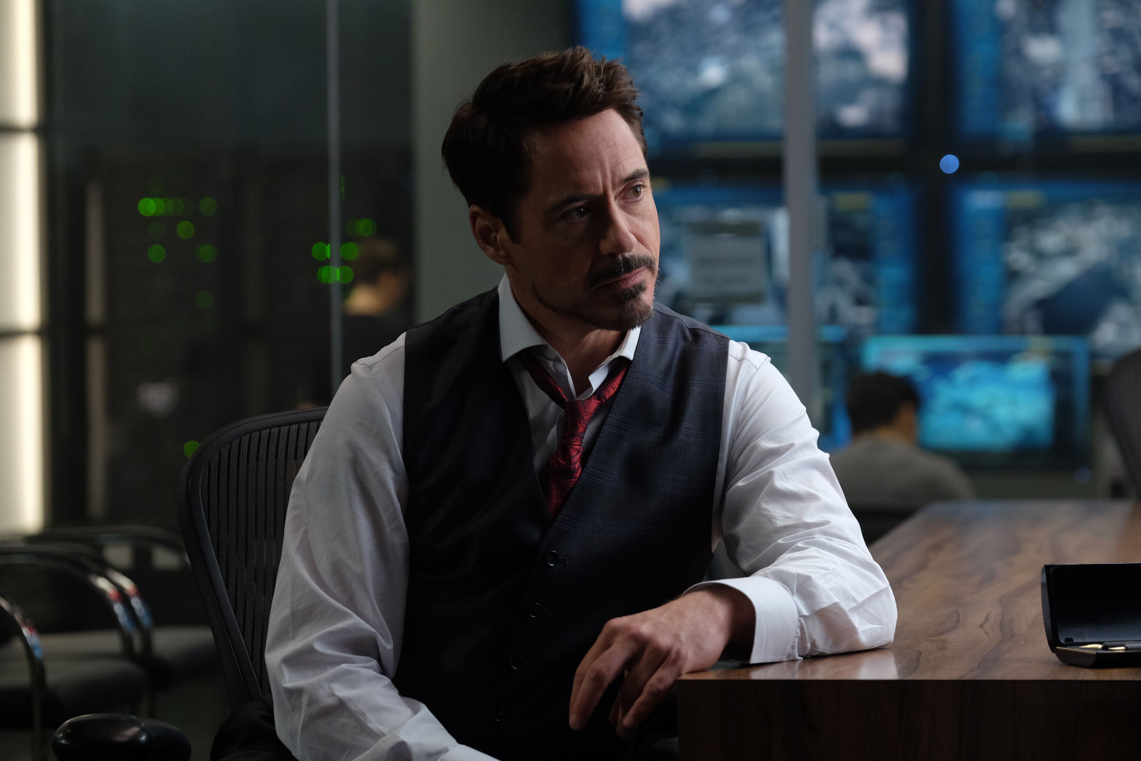 Marvel's Captain America: Civil War..Tony Stark/Iron Man (Robert Downey Jr.)..Photo Credit: Zade Rosenthal..© Marvel 2016