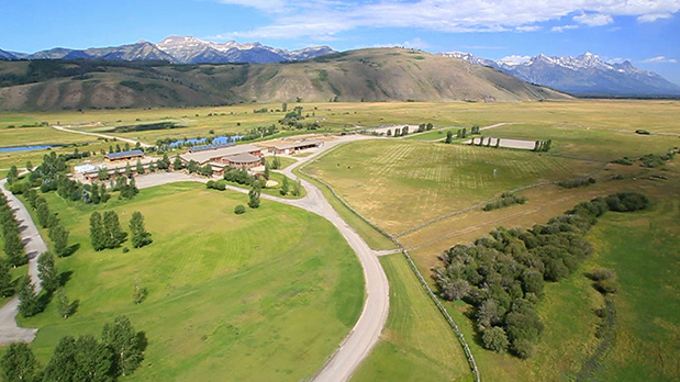 Dramatic_Ranch_aerial_in_Colorado_with_Mountains.jpg
