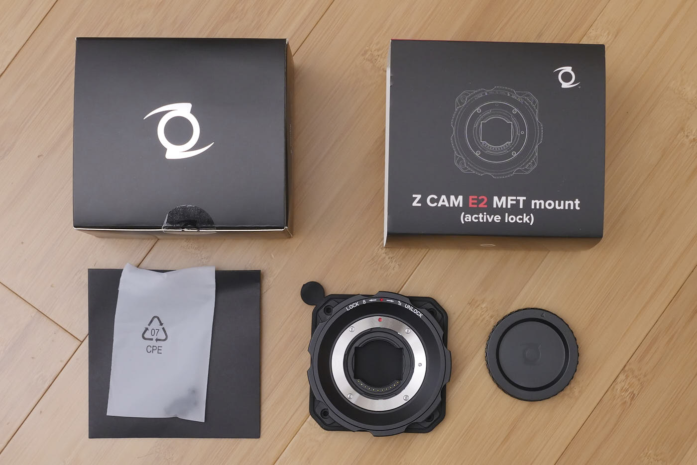 Z Cam Active Lock MFT mount and box
