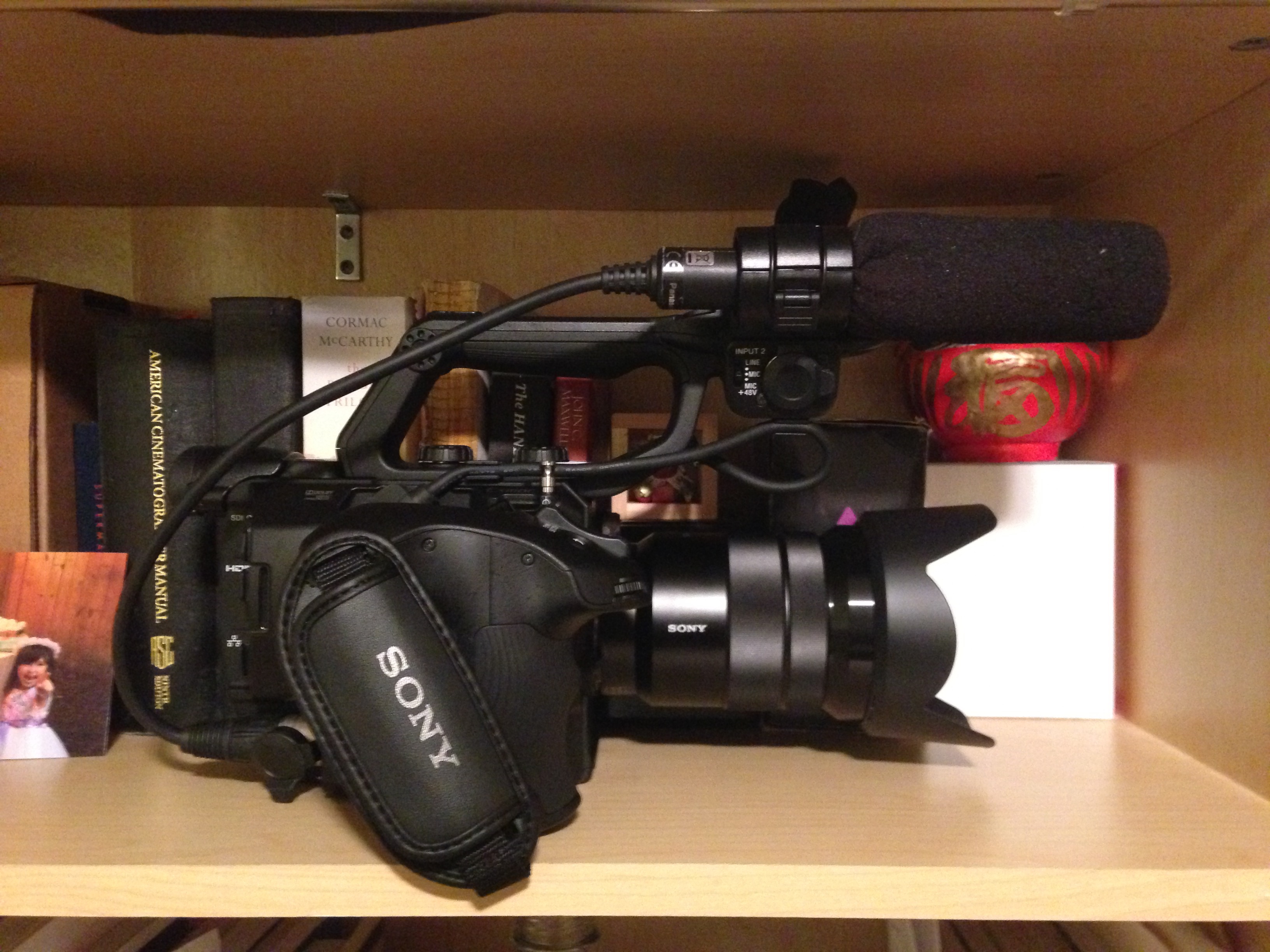 Optimizing the Sony PXW-FS7 with a new ENG-style build-up kit 16