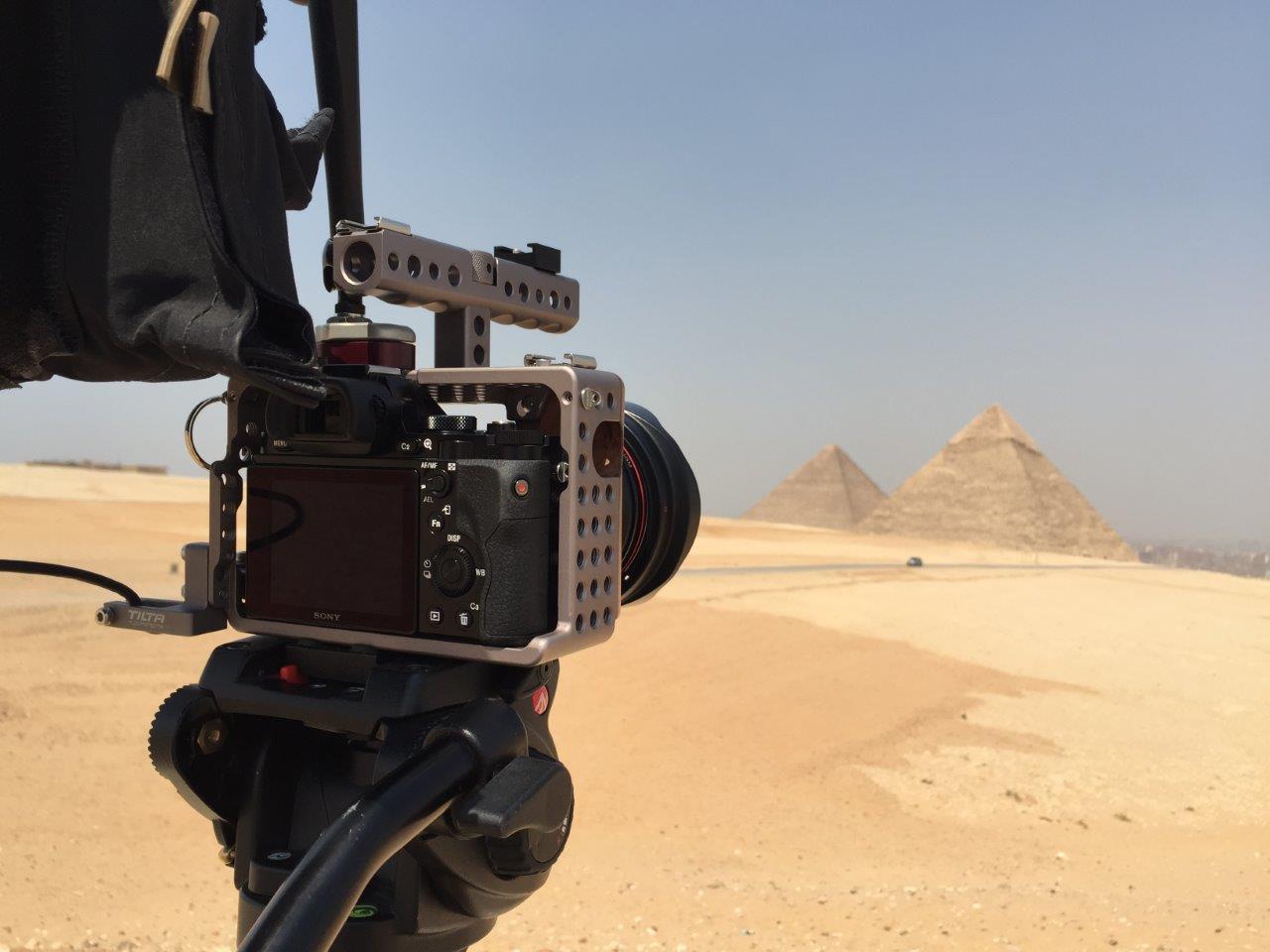 α7S capturing pyramids