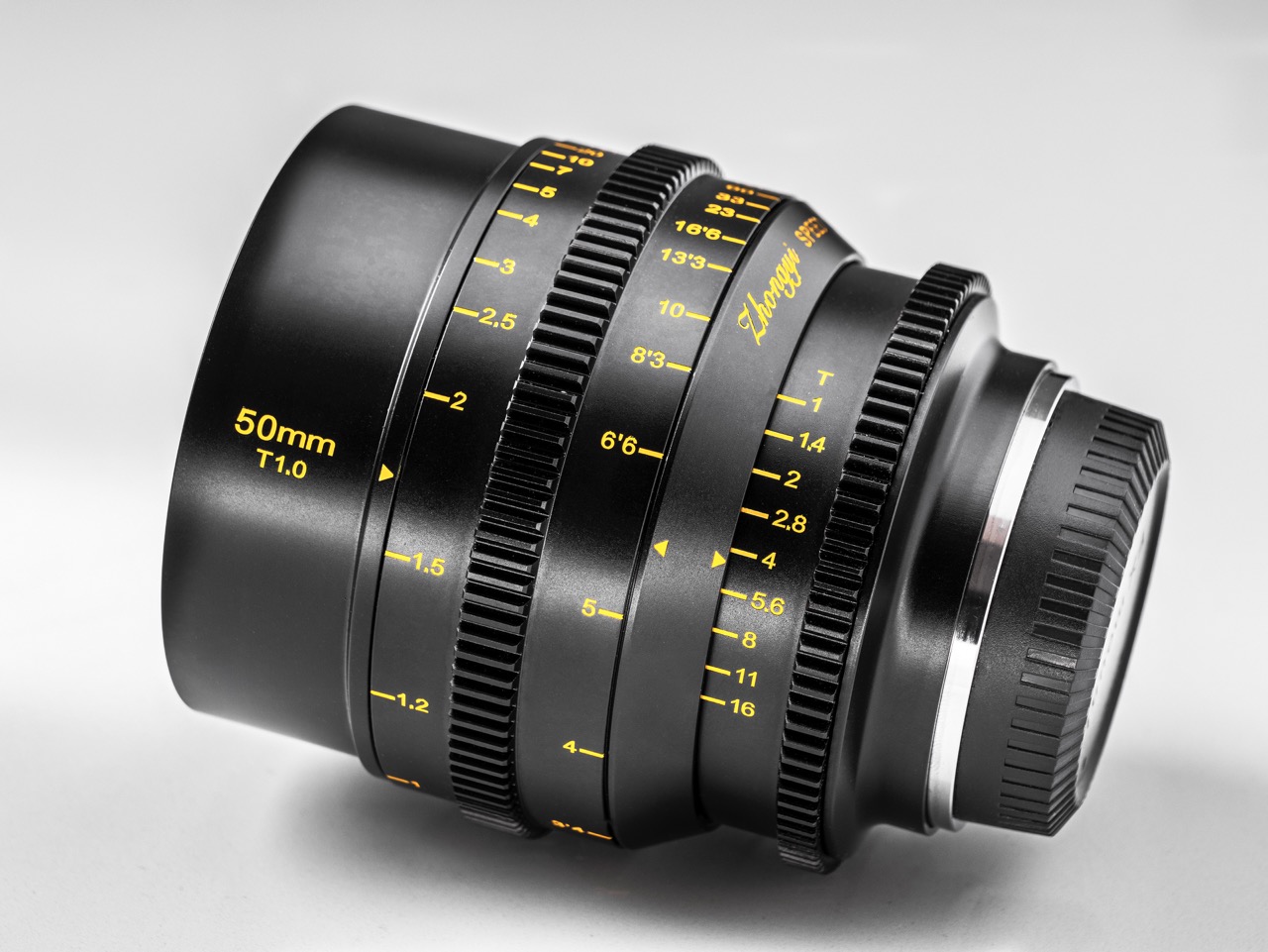 Review - Zhong Yi Optics Mitakon Speedmaster S35 T1 Cine Lens set 15