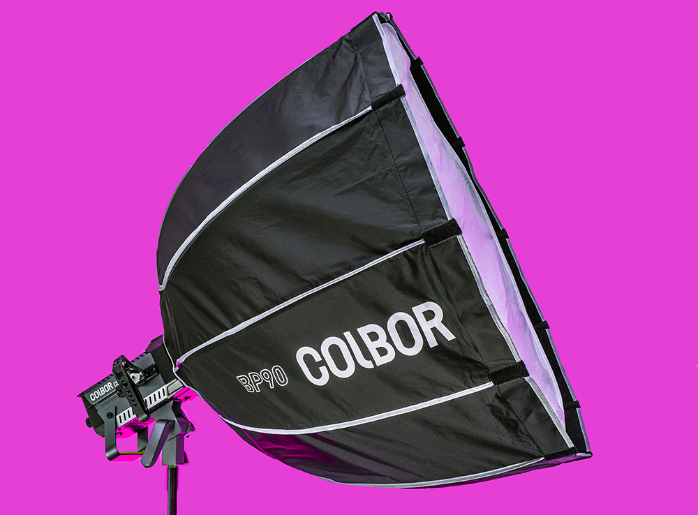 Colbor CL220R RGB LED light 17