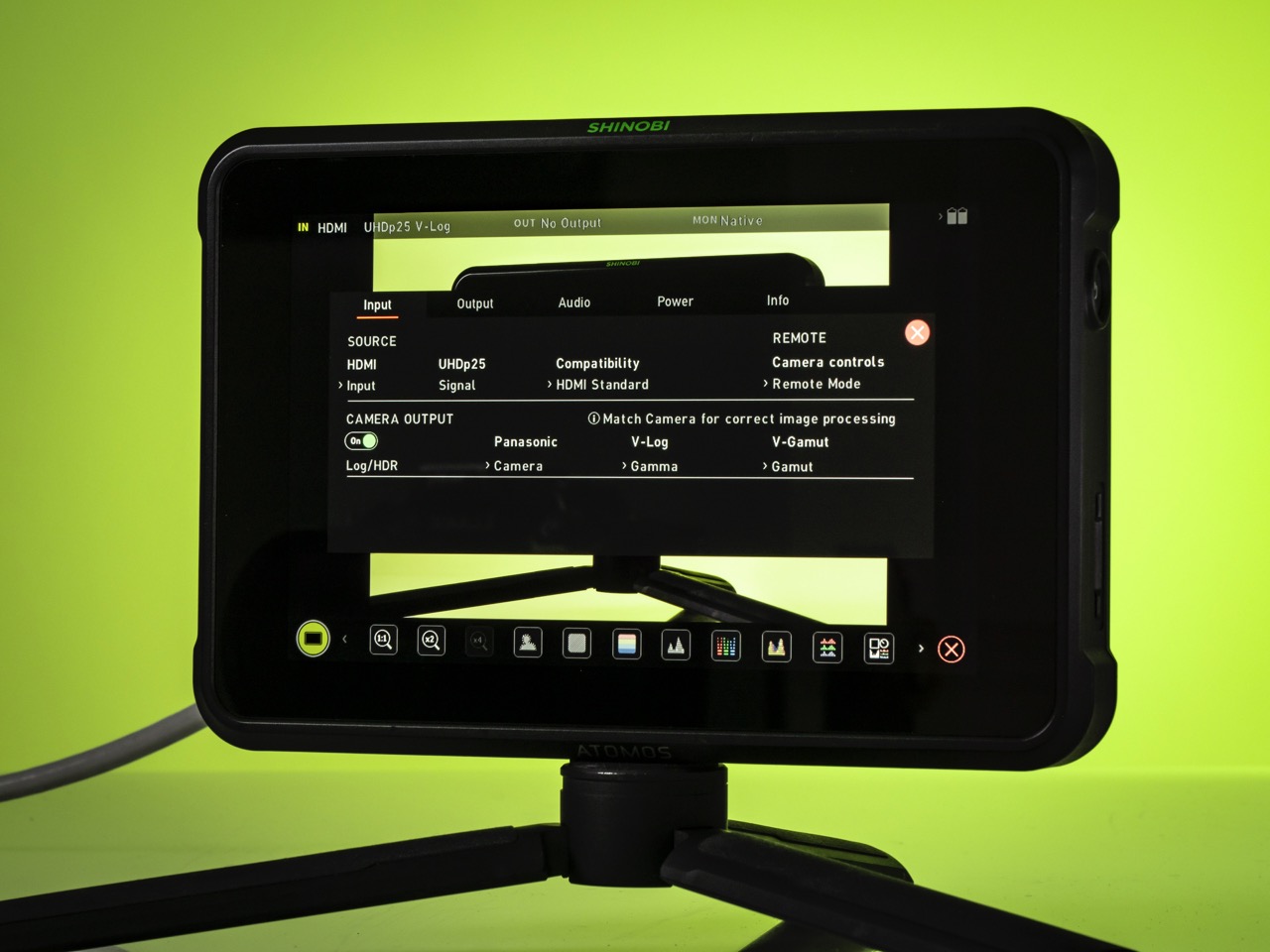 Review: Atomos Shinobi 7 15