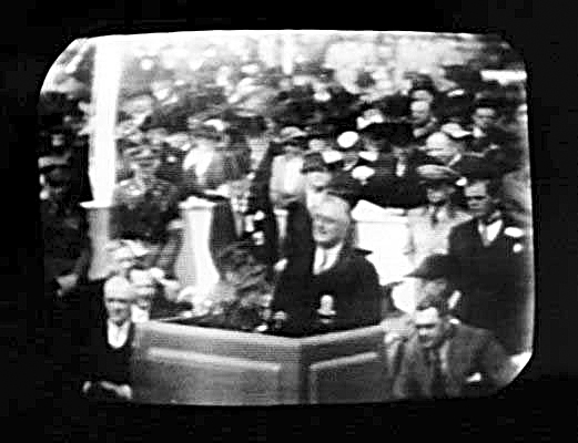 American President Franklin D. Roosevelt opening the 1939 New York World's Fair on television. From www3.northern.edu/wild/th100/tv.htm