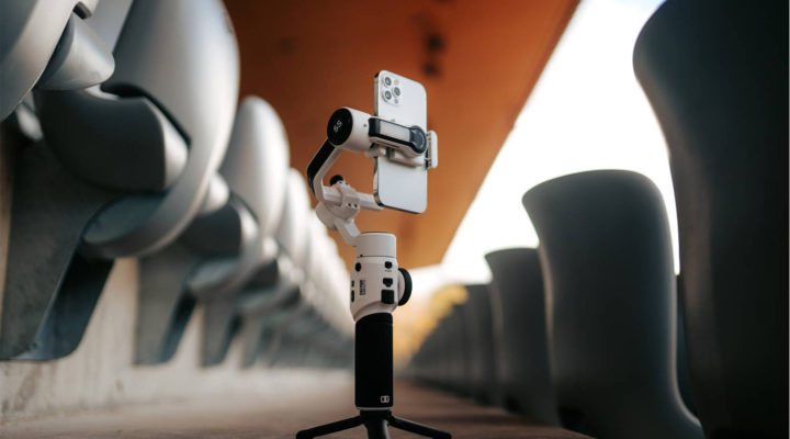 ZHIYUN SMOOTH 5S: the smartphone gimbal for one-person film crew