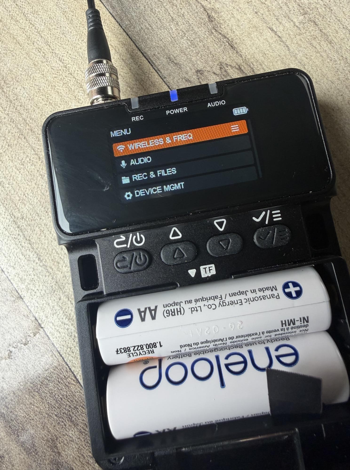 Review: The Saramonic K9 Wireless Mic System 12 Review: The Saramonic K9 Wireless Mic System 12