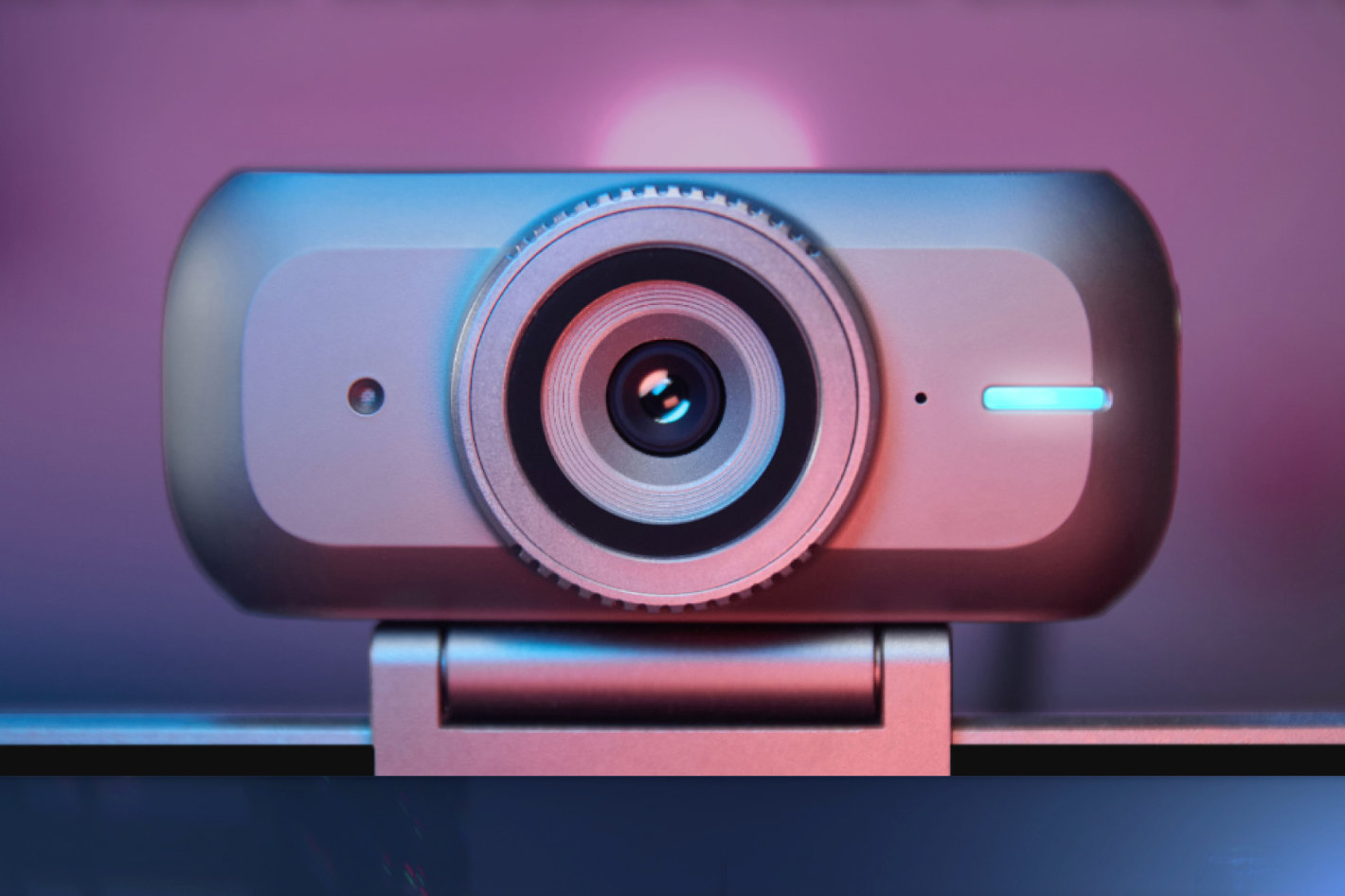 amaran Cam: a webcam with 4K60 image quality and Auto-Lighting