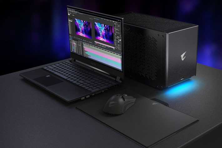 Gigabyte shows at CES 2020 the first water-cooled eGPU for content creators 10
