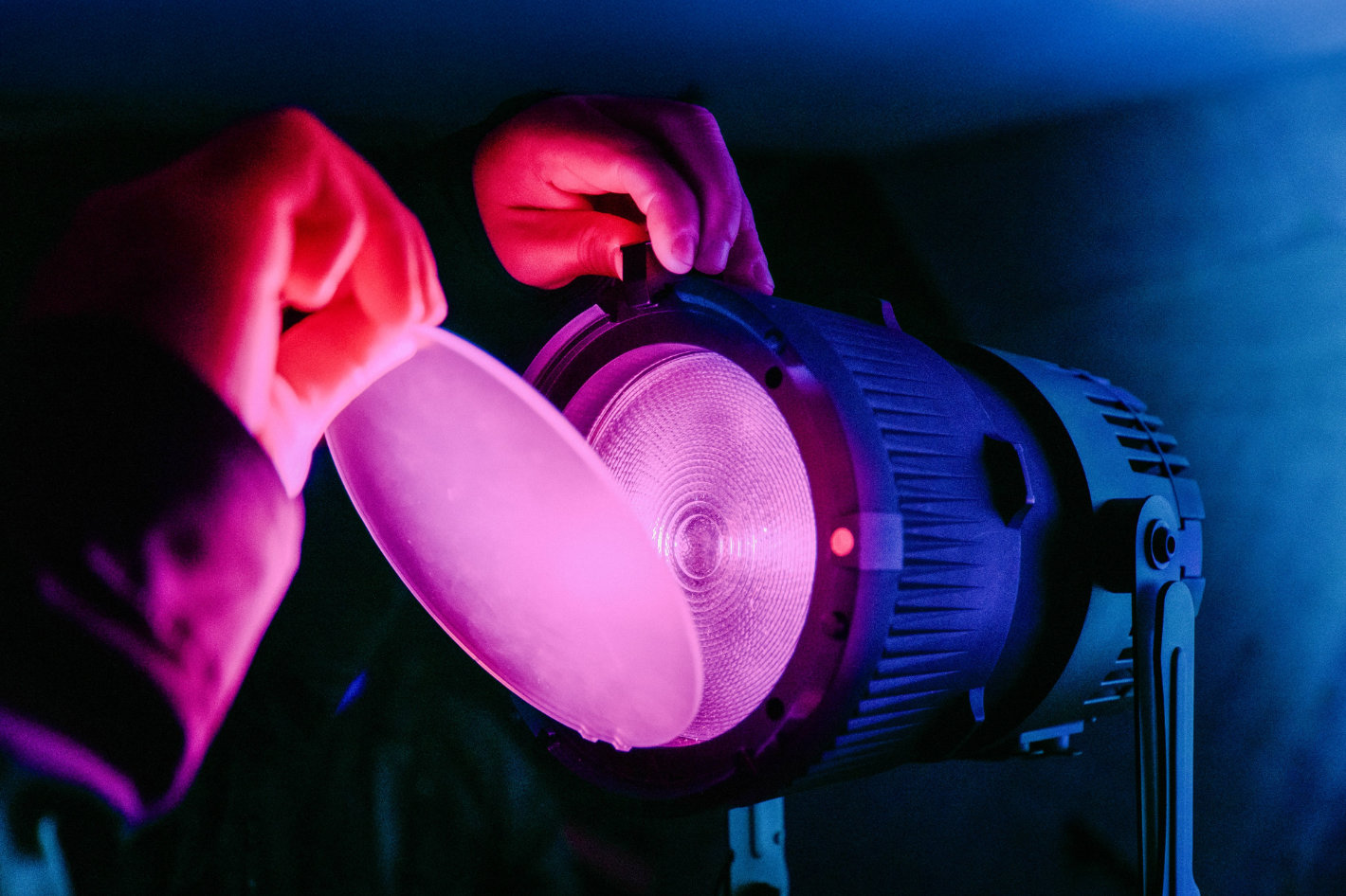 Astera QuikPunch: a new 5” lens wireless LED Fresnel