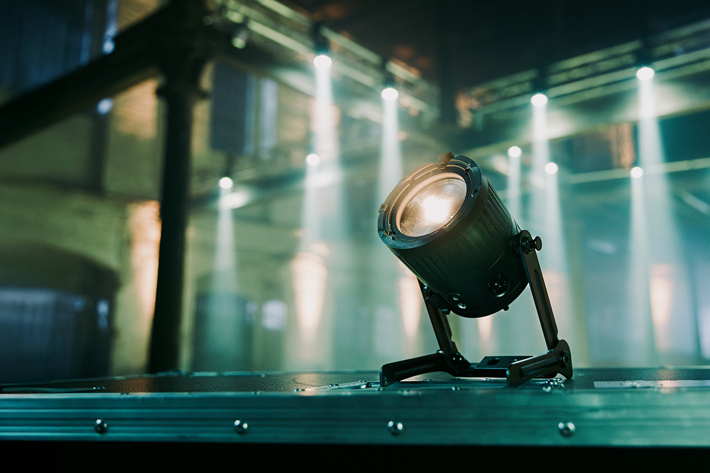 Astera QuikBeam: a 200W equivalent LED spotlight
