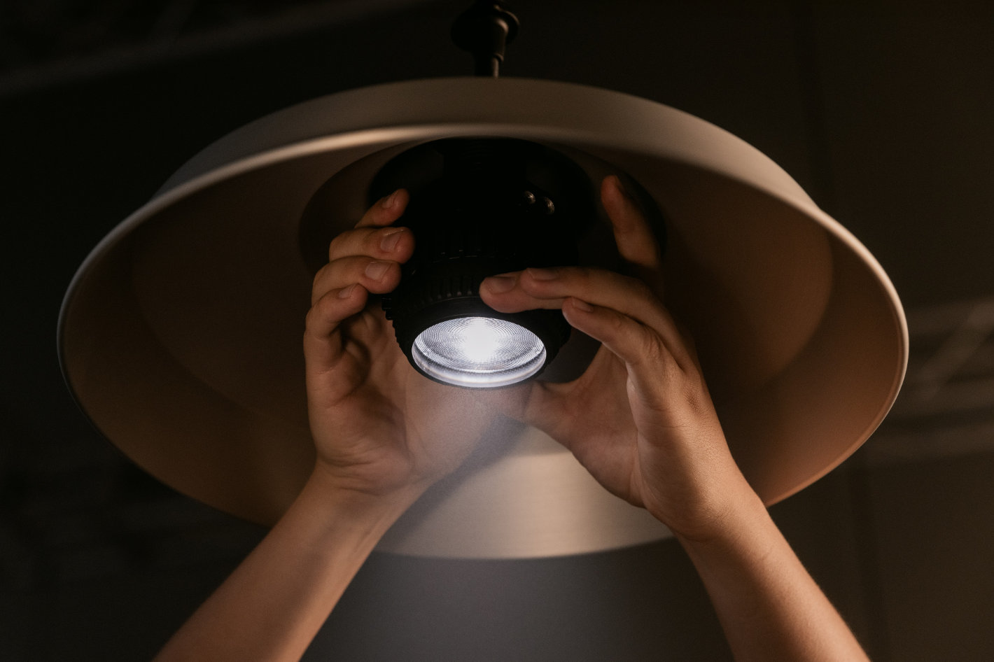 Astera SolaBulb: reinventing practical lighting