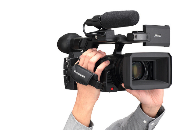 Panasonic to Begin Shipping AJ-PX270, First P2 HD Handheld Camcorder with AVC-ULTRA Recording 4