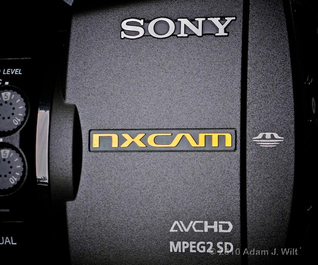 Preview: Sony HXR-NX5U 1/3" 3-CMOS AVCHD Camcorder 71