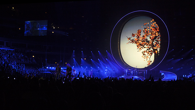 Really Creative Media adds visual pop to Queen + Adam Lambert tour 7