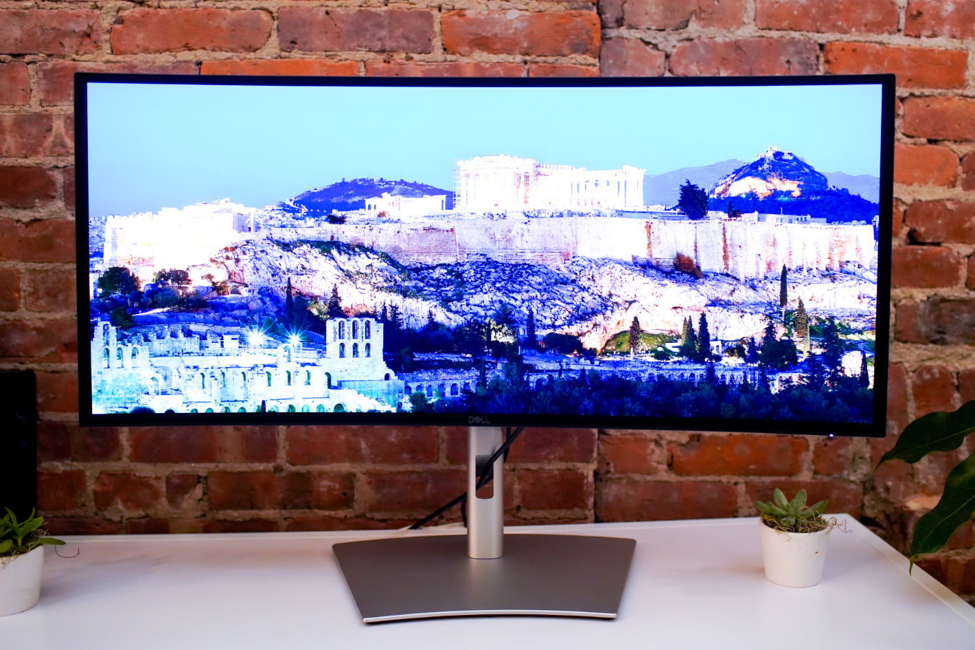 Dell reveals professional 40-inch 5K monitor ahead of CES 2024