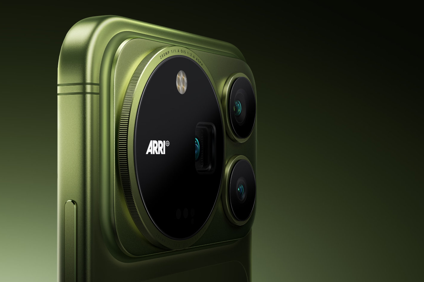 Honor Magic 9 Pro Max features ARRI’s iconic three-lens turret