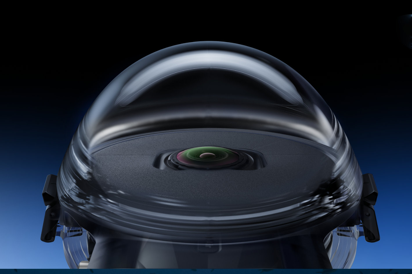 Insta360 shows X5 Invisible Dive Case Pro