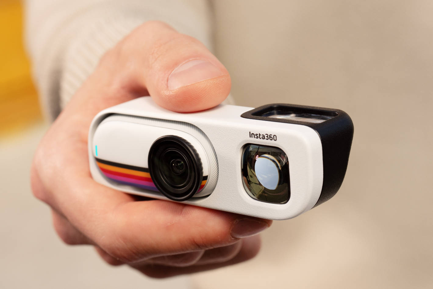 Insta360 GO 3S Retro Bundle has an optical waist-level viewfinder 