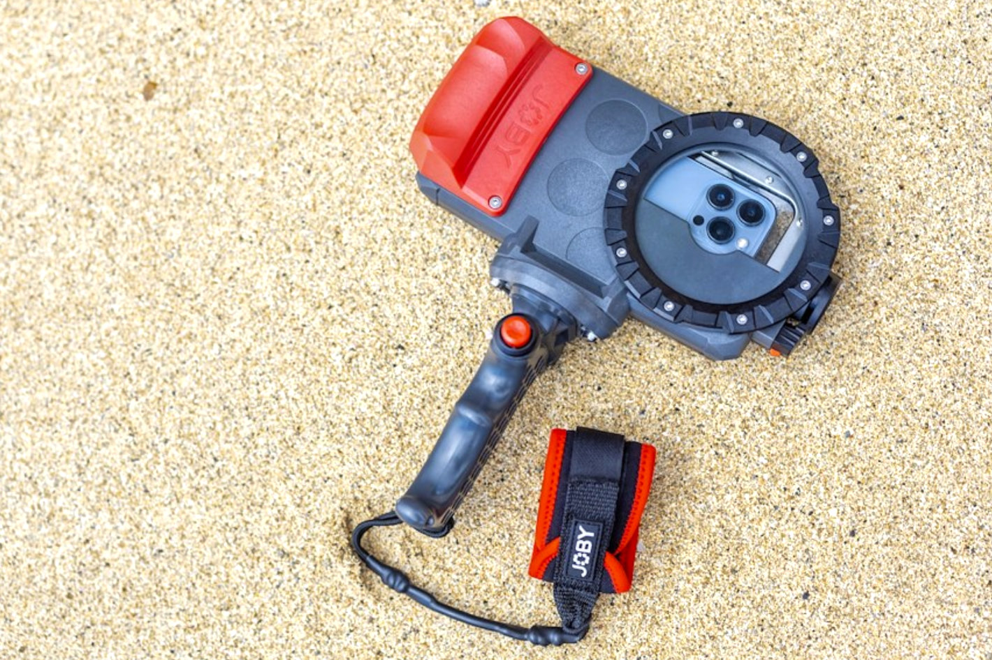 JOBY SeaPal: new waterproof case turns your phone into an action cam