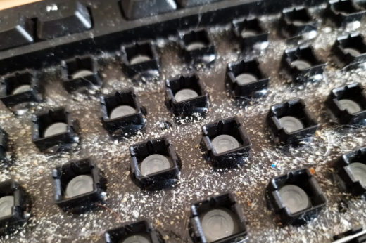 An easy guide to clean your computer keyboard by Jose Antunes ...