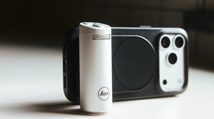 Leica LUX camera grip for the iPhone now in silver finish