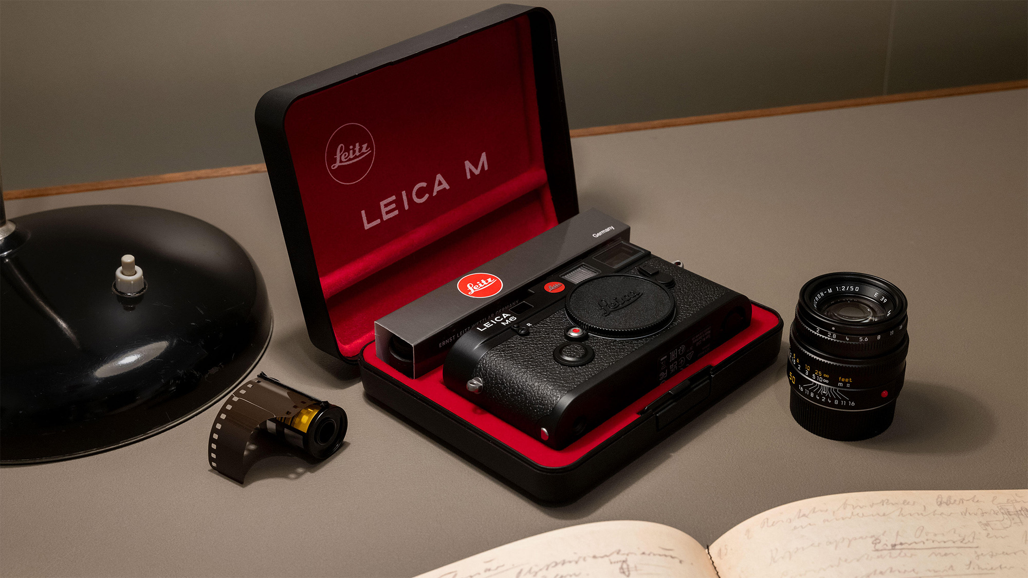 Leica M6: analog photography icon returns