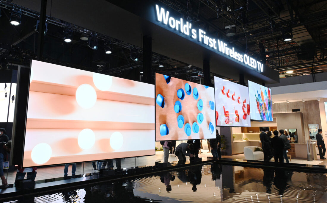 LG OLED Horizon: a 6 meters high and 25 meters wide screen