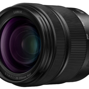 LUMIX S 28-200mm F4-7.1 MACRO O.I.S: the only lens you’ll need