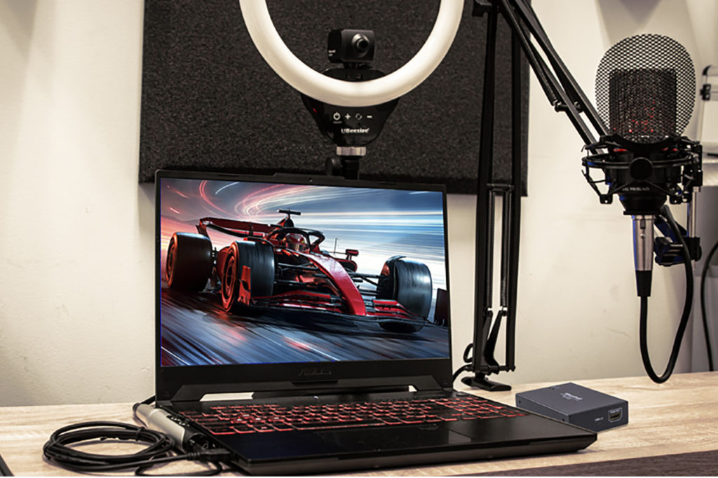 StreamDesk : a podcast streaming bundle from Marshall