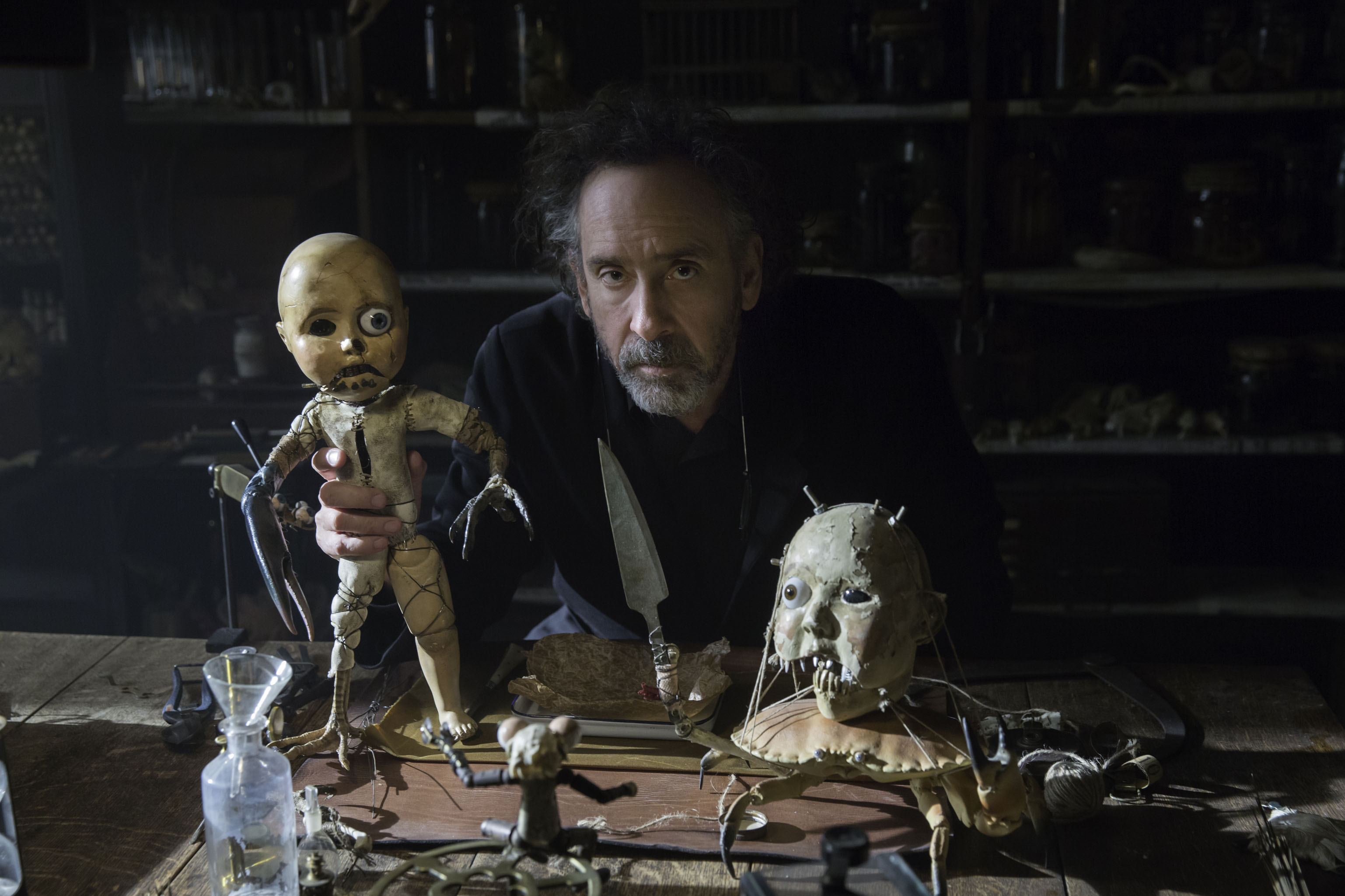 DF-03143_R - Director Tim Burton on the set of MISS PEREGRINE’S HOME FOR PECULIAR CHILDREN. Photo Credit: Leah Gallo.