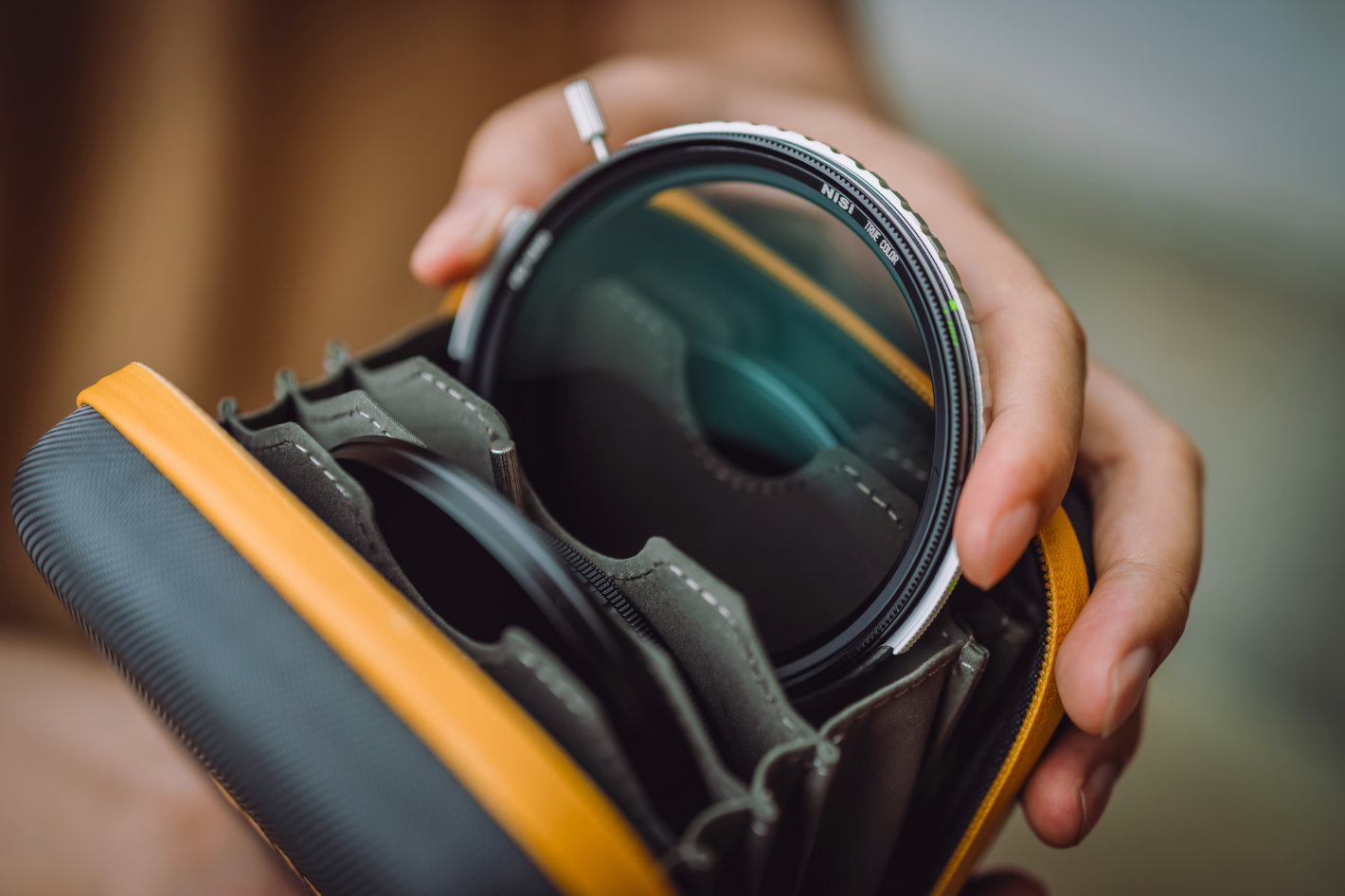 NiSi combines VND and polarizer in one True Color filter