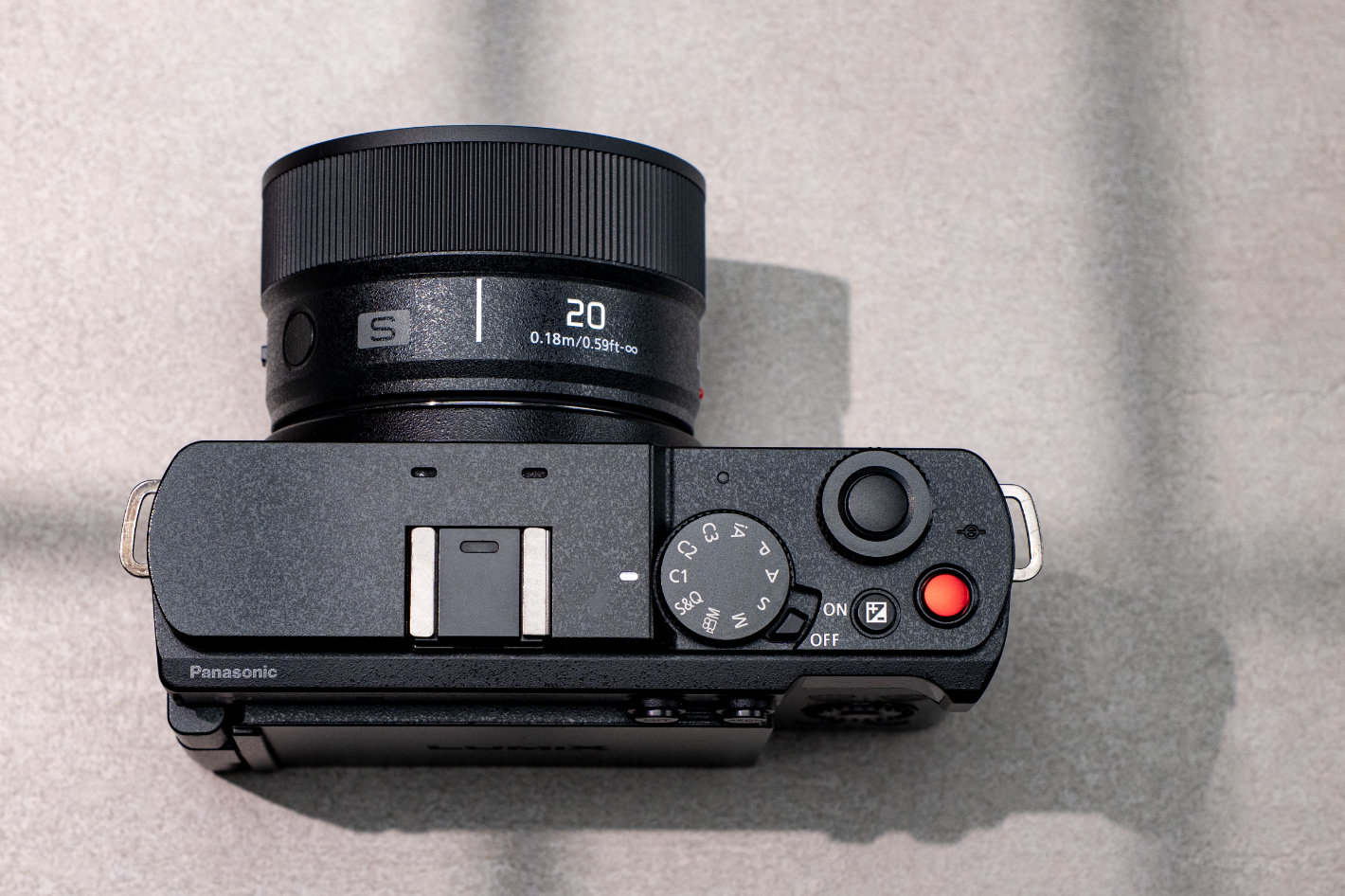 LUMIX S 20 mm F2.5: a lightweight ultra-wide prime for video and travel 10 LUMIX S 20 mm F2.5: a lightweight ultra-wide prime for video and travel