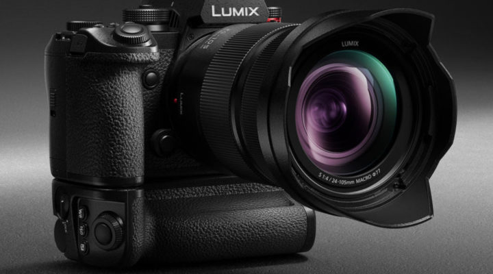 Panasonic LUMIX S1RII: 8K video recording at 14 stops 