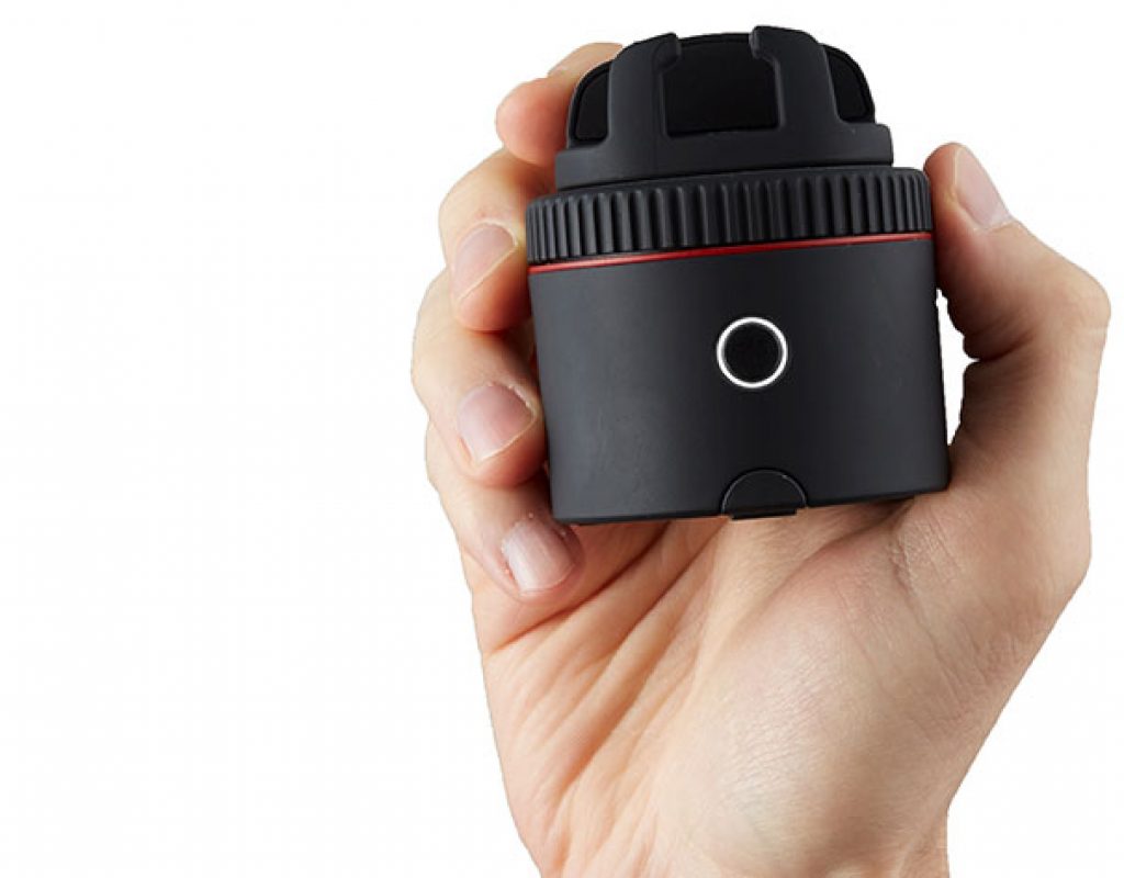 Pivo: the Swiss Army knife for mobile photographers