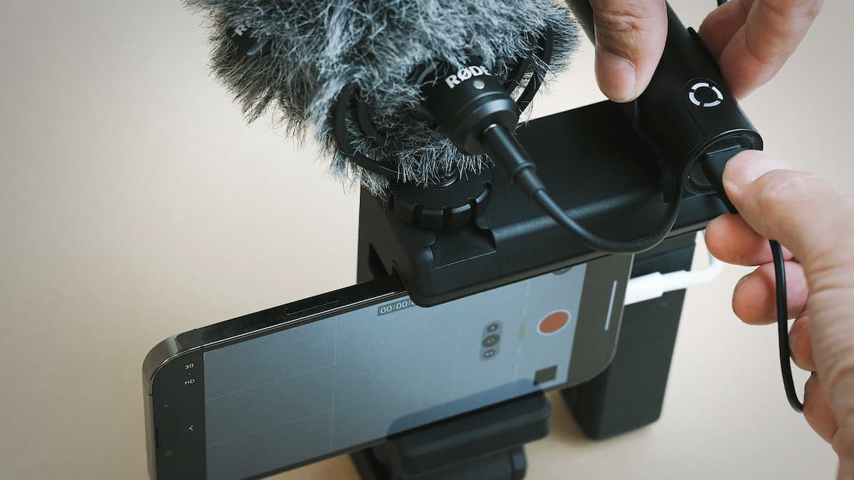 Shoulderpod introduces video PODS for smartphones