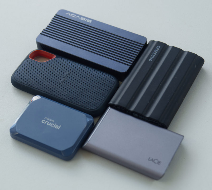 Review: Crucial X10 8TB, an SSD about to vanish 3