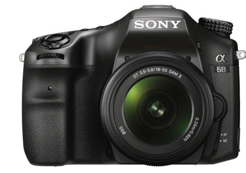 Sony α68 A-mount camera with 4D FOCUS and no 4K 1