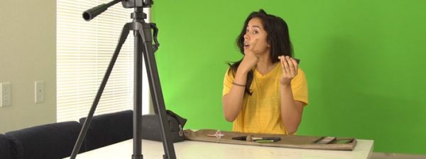 Valera Screens shows mobile green screens for content creators at CES 2019